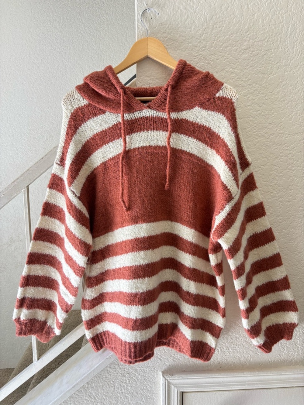 Anthropologie Lumiere Oversized Hooded Sweater Women’s Medium Striped Terracotta